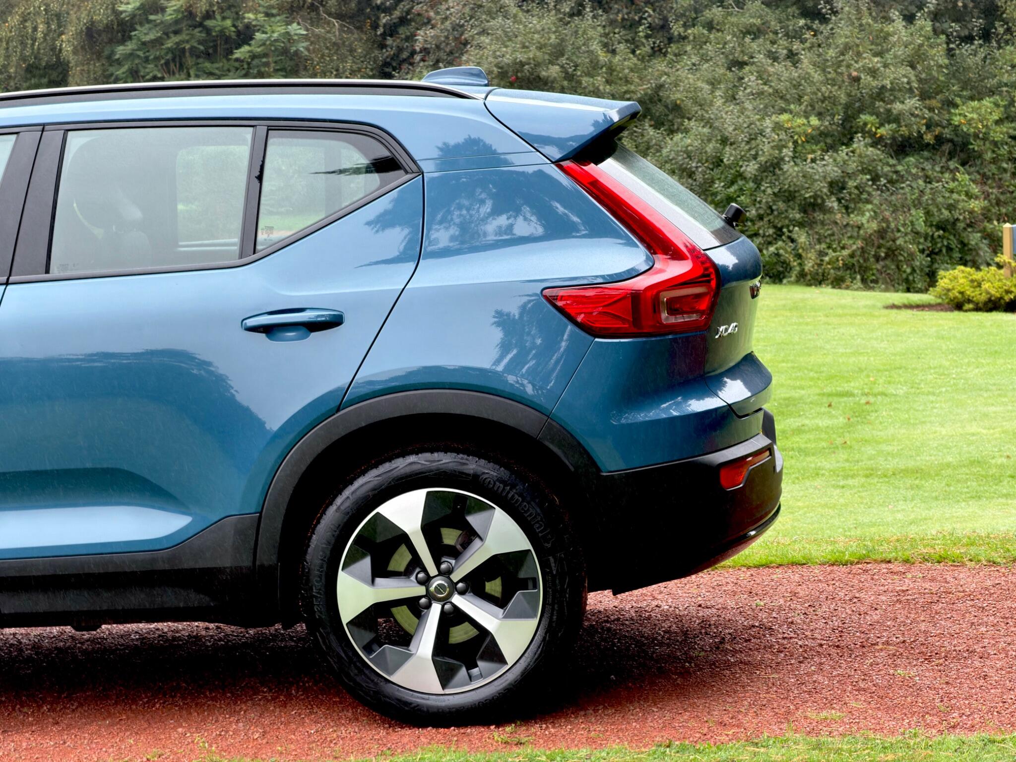 Volvo XC40 view 22