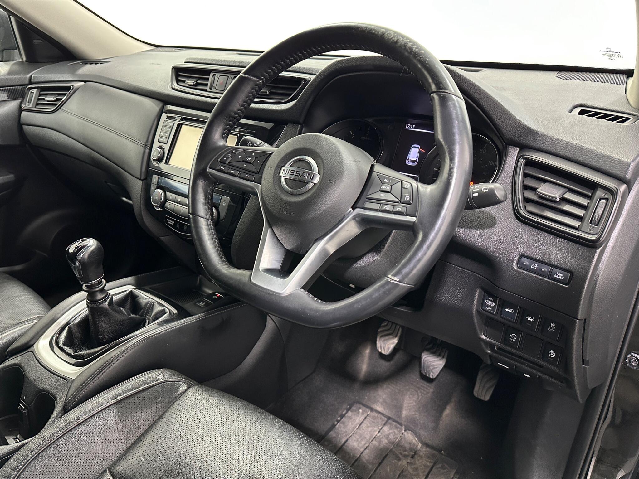 Nissan X-Trail view 11