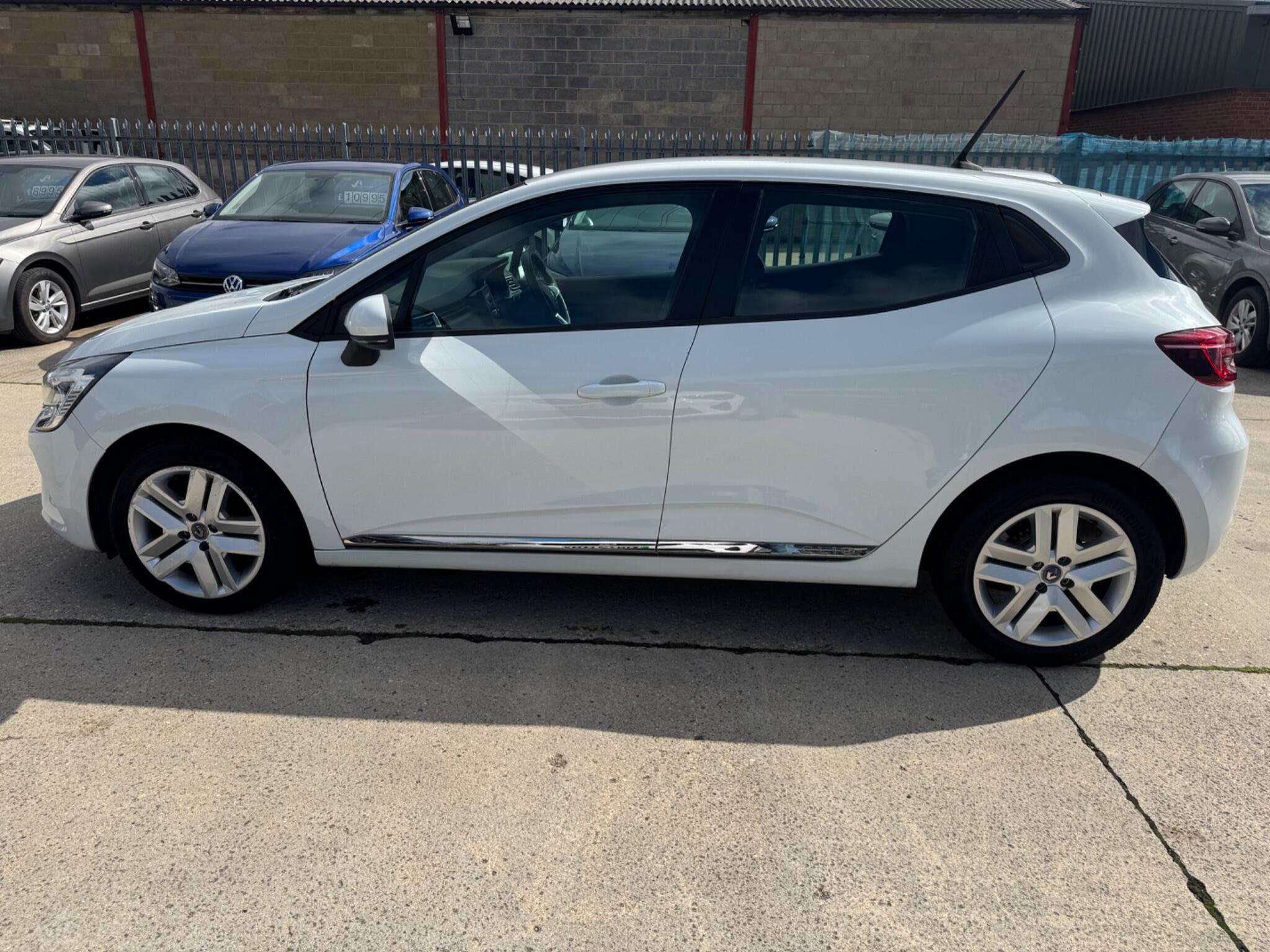 Renault Clio view 7