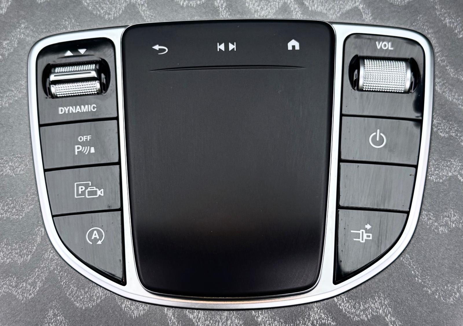 Mercedes-Benz E-Class view 89