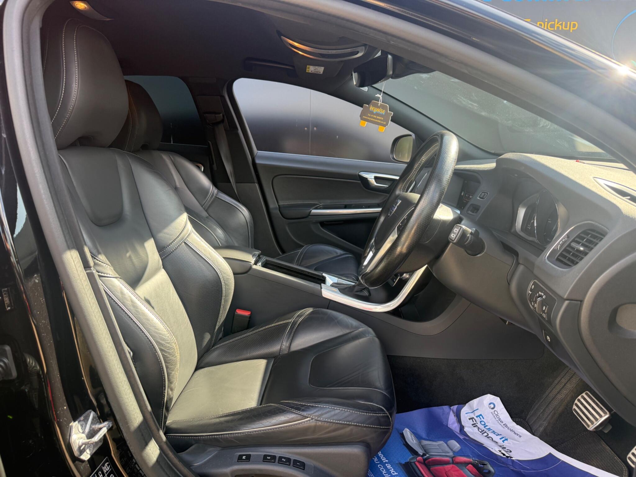 Volvo V60 view 19