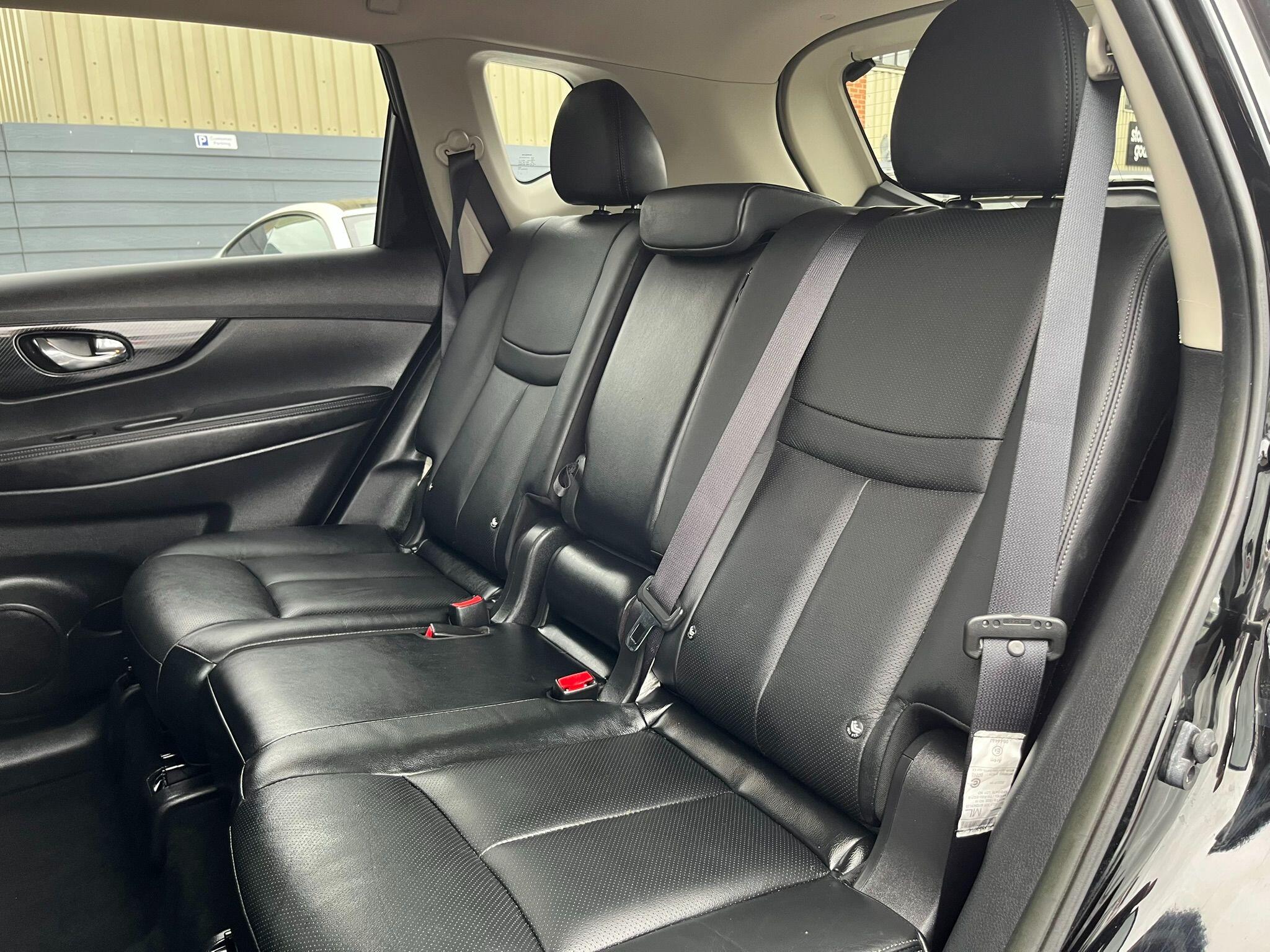 Nissan X-Trail view 32