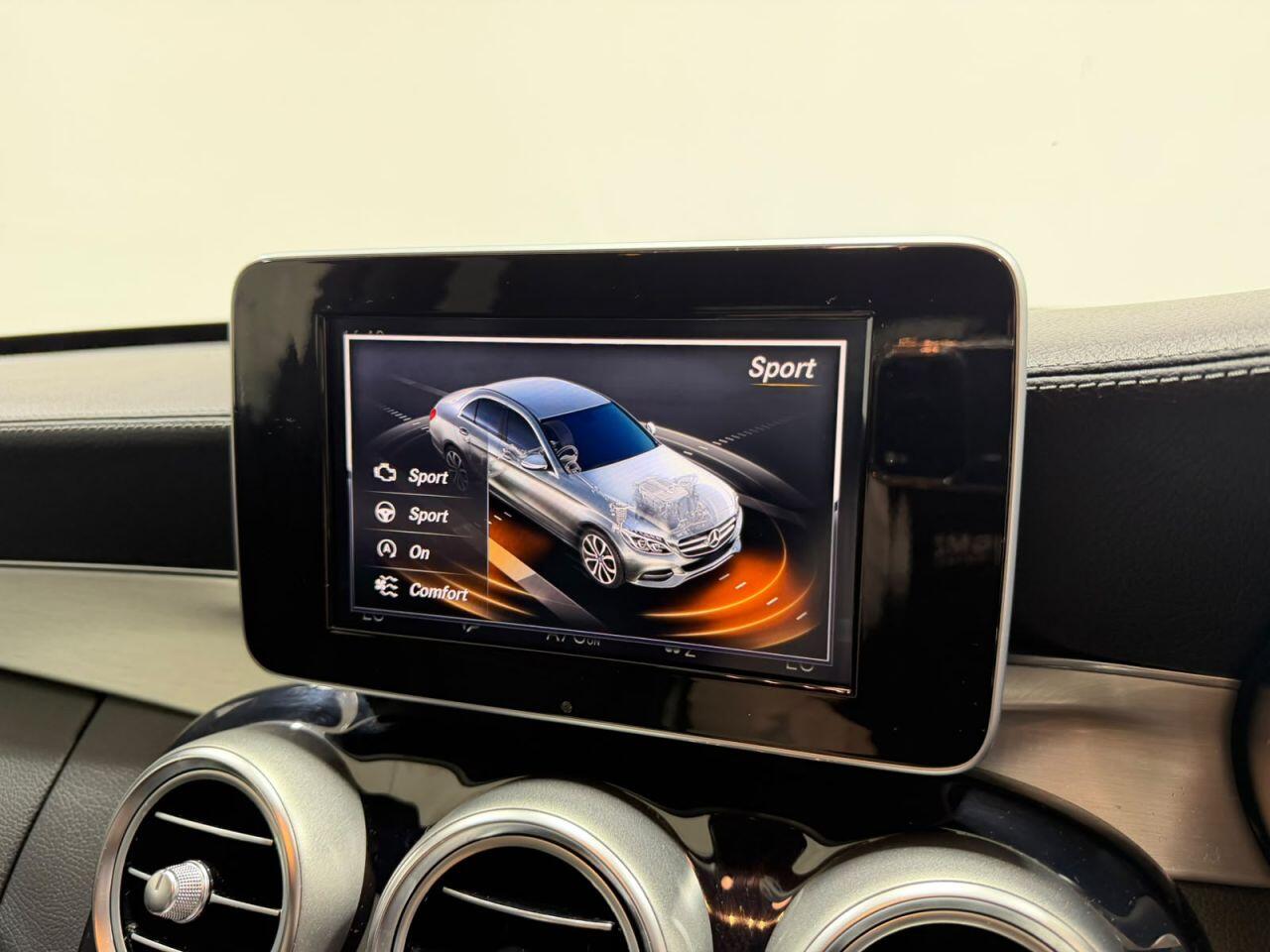 Mercedes-Benz C-Class view 22