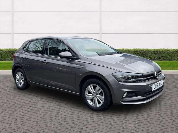 Grey 2018 Volkswagen Polo Hatchback Front-wheel drive Manual
