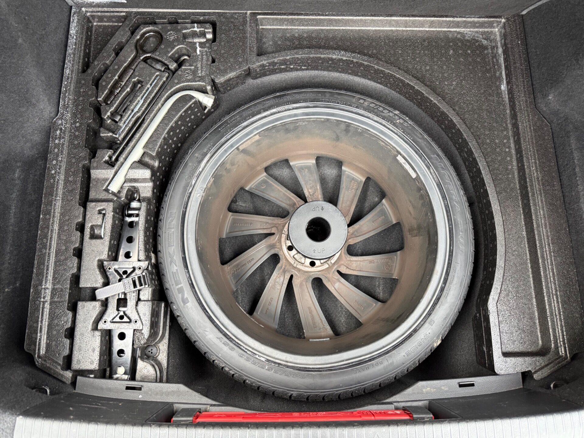 Volkswagen Arteon view 58
