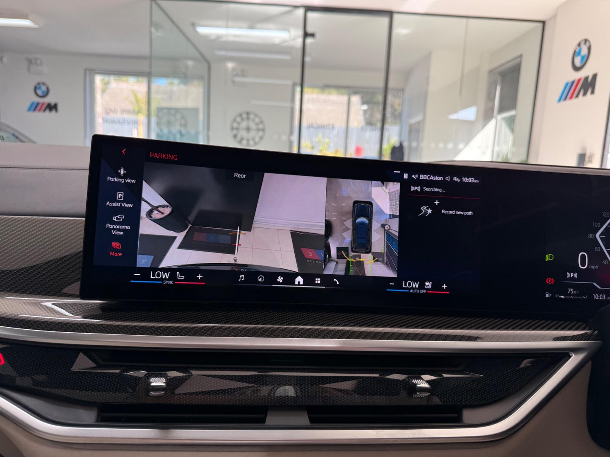 BMW X7 view 11