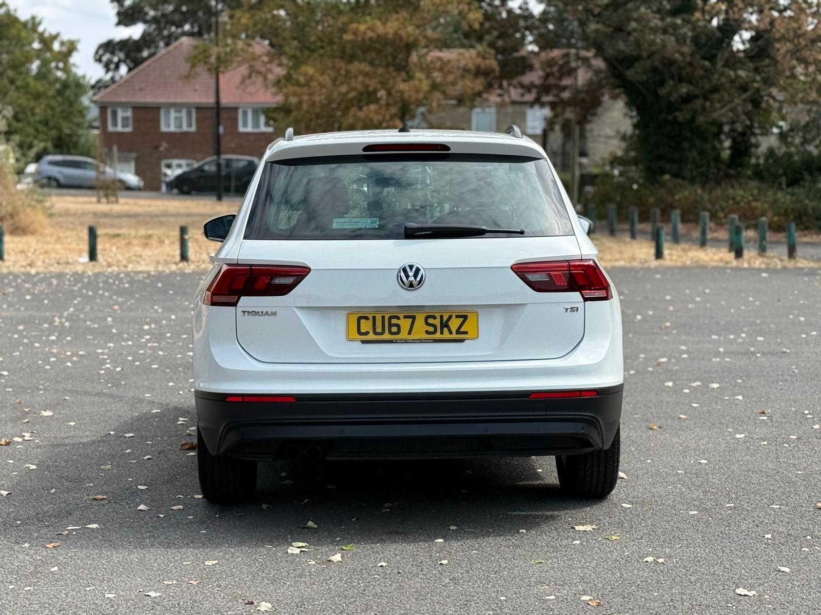 Volkswagen Tiguan view 15