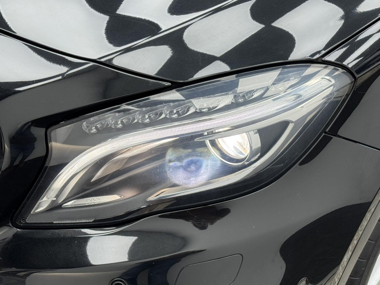 Mercedes-Benz GLA view 24