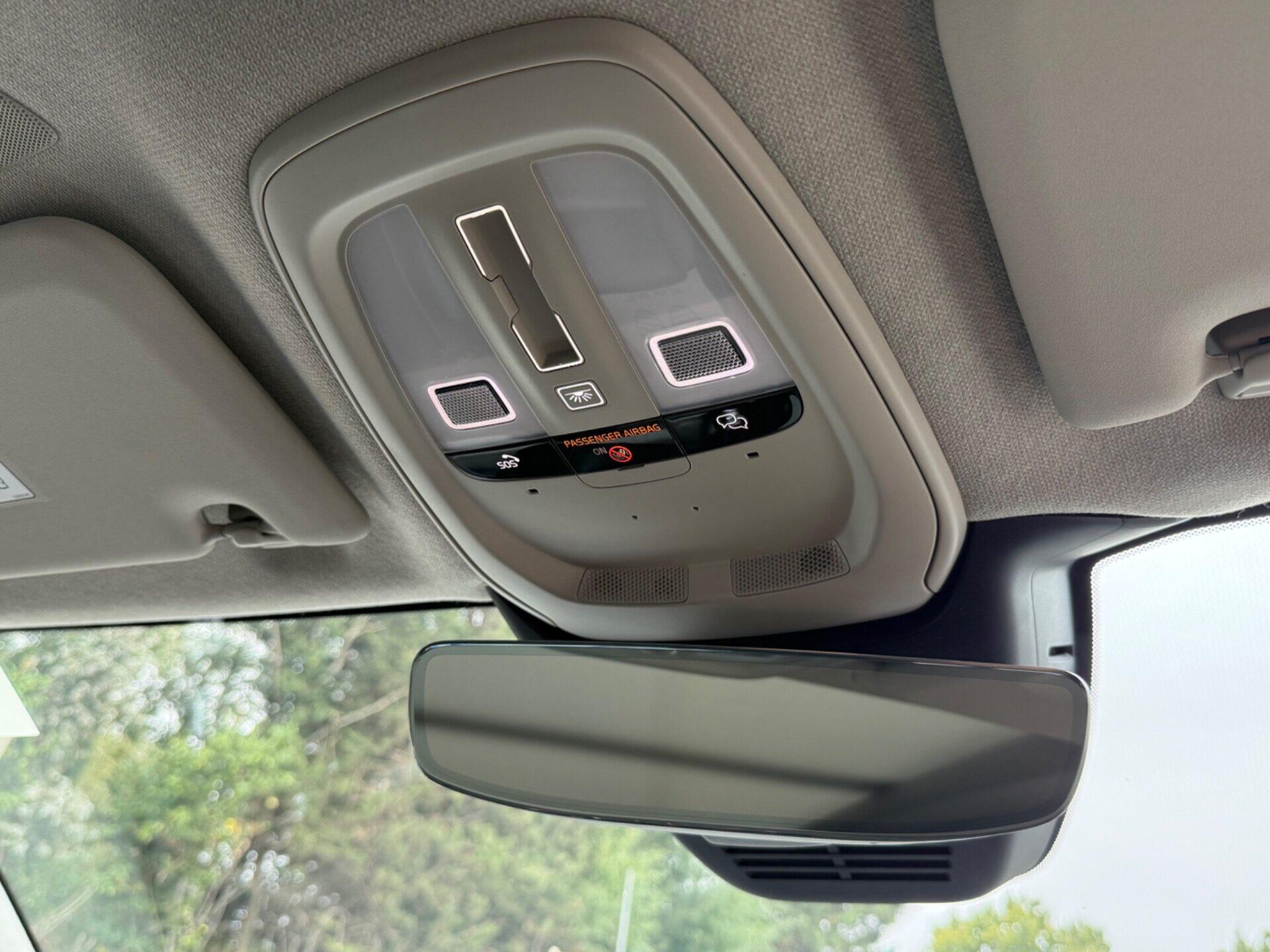 Volvo XC40 view 56