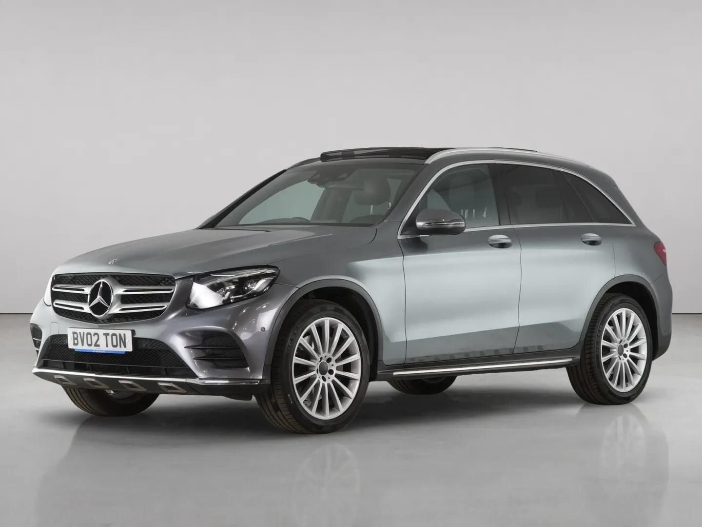 Mercedes-Benz GLC view 2
