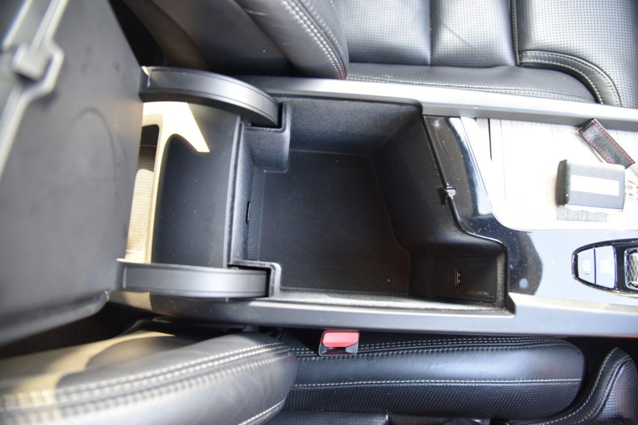 Volvo XC60 view 38