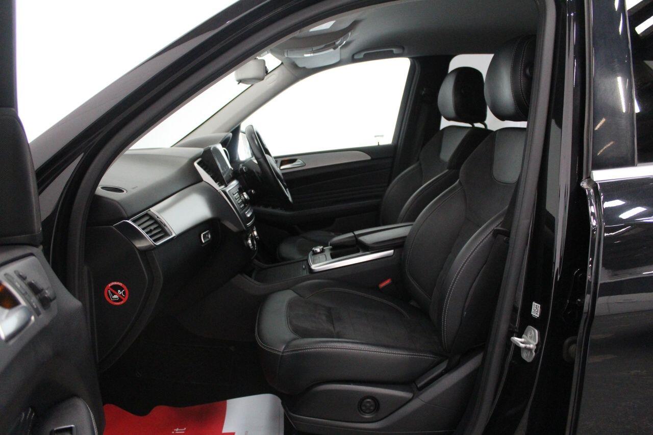 Mercedes-Benz M-Class view 52