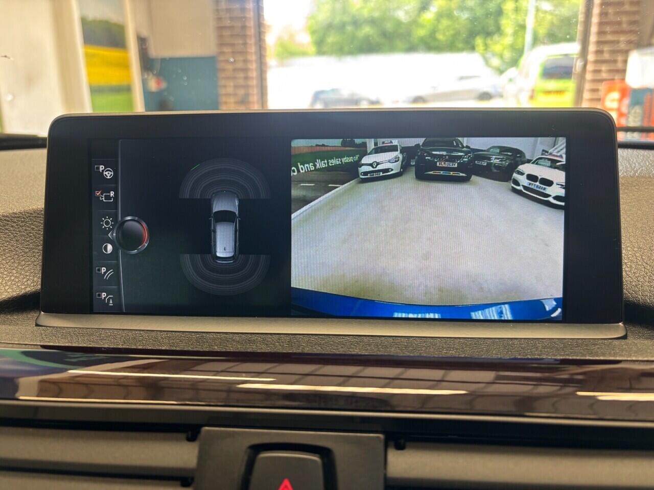 BMW 3 Series view 34