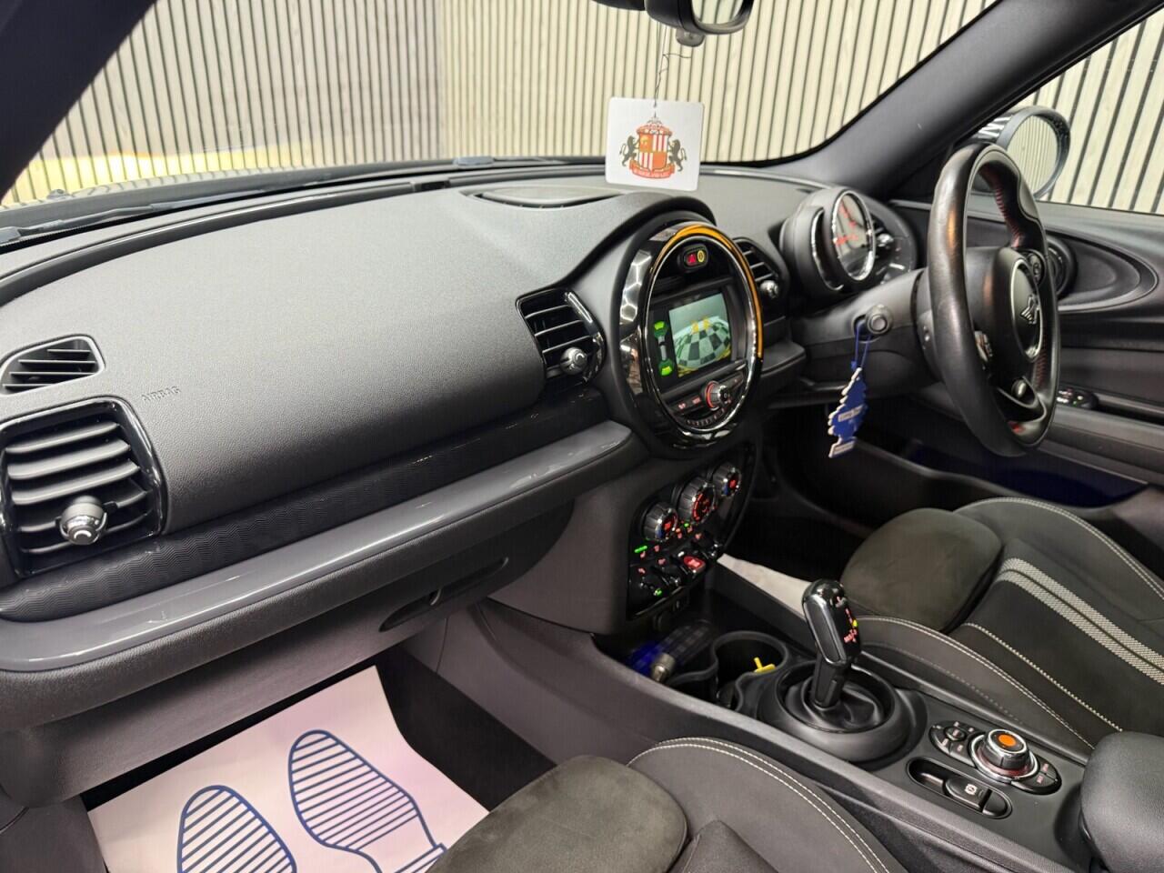 Mini Clubman view 5