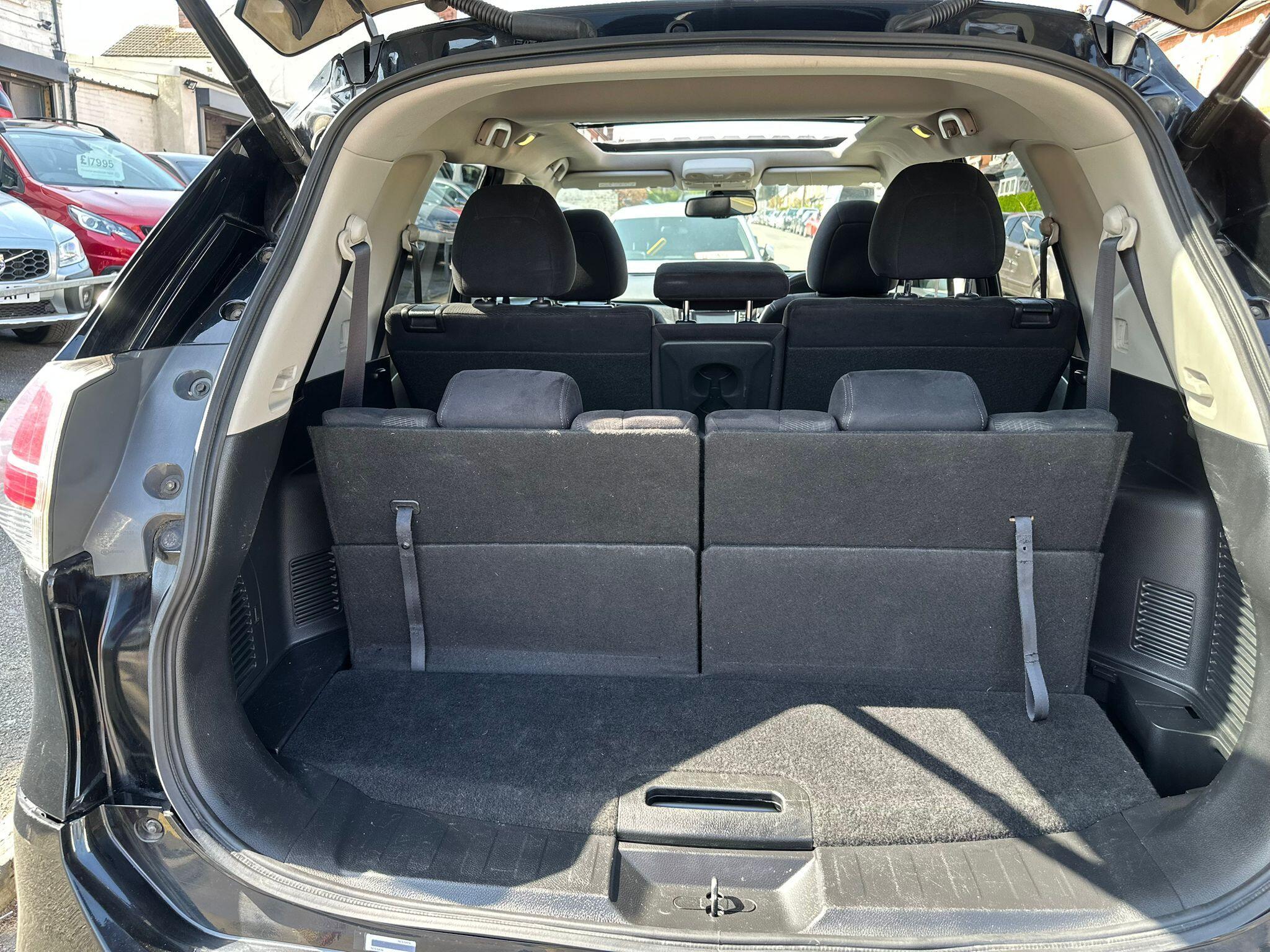 Nissan X-Trail view 23