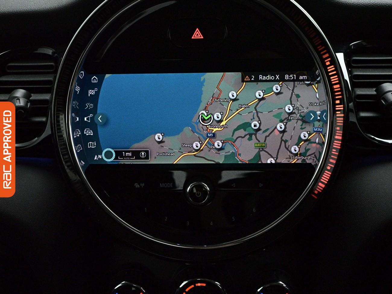 Mini Hatch view 3
