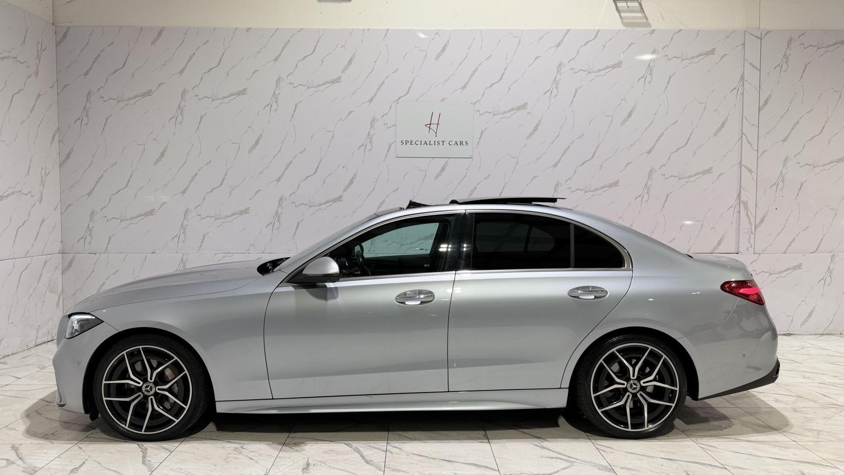 Mercedes-Benz C-Class view 40