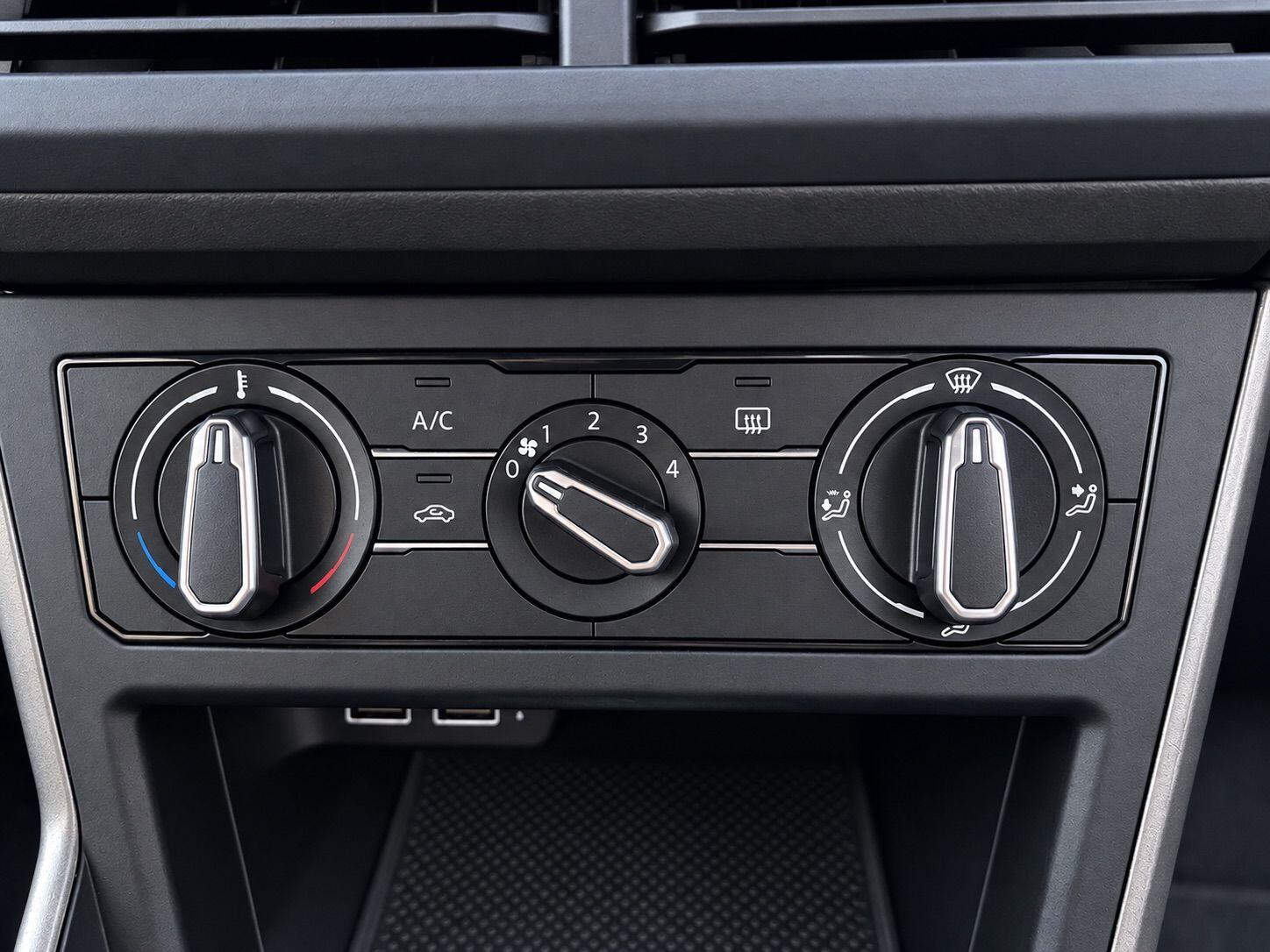 Volkswagen Polo view 25