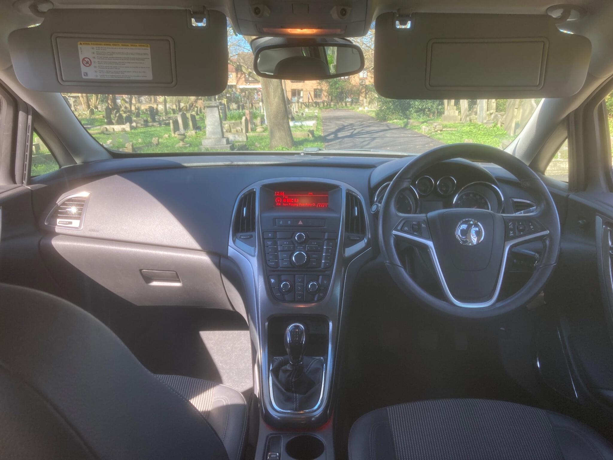 Vauxhall Astra view 15