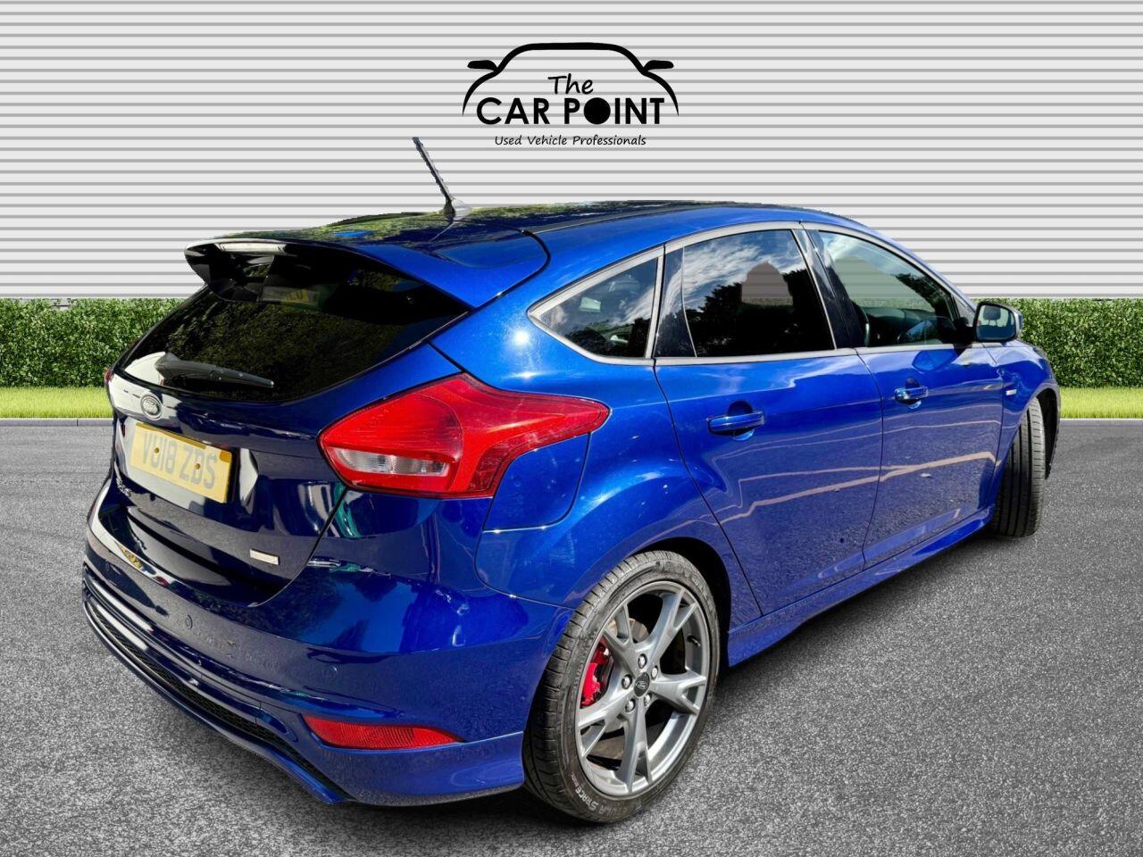 Ford Focus view 14