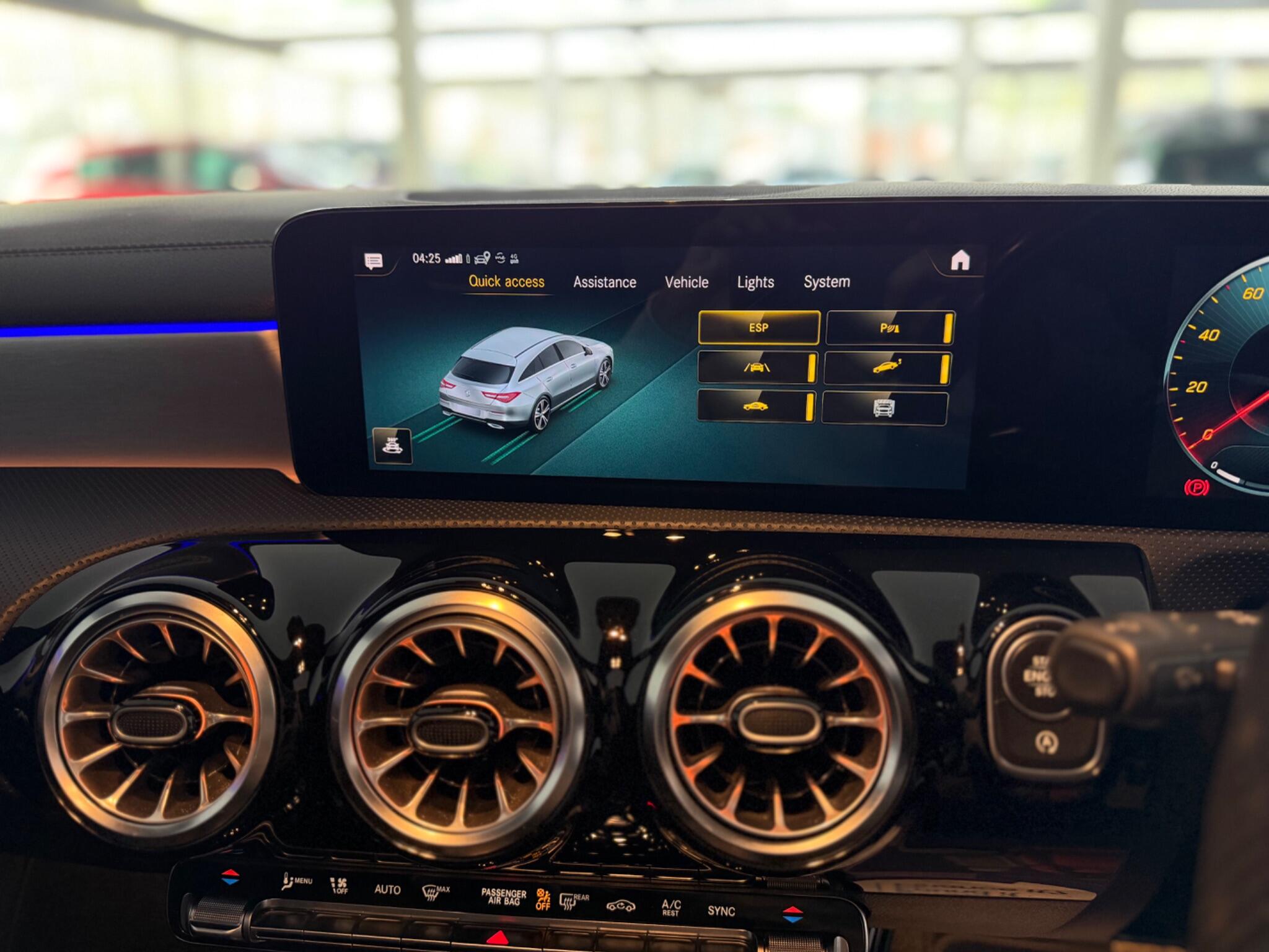Mercedes-Benz Cla view 27