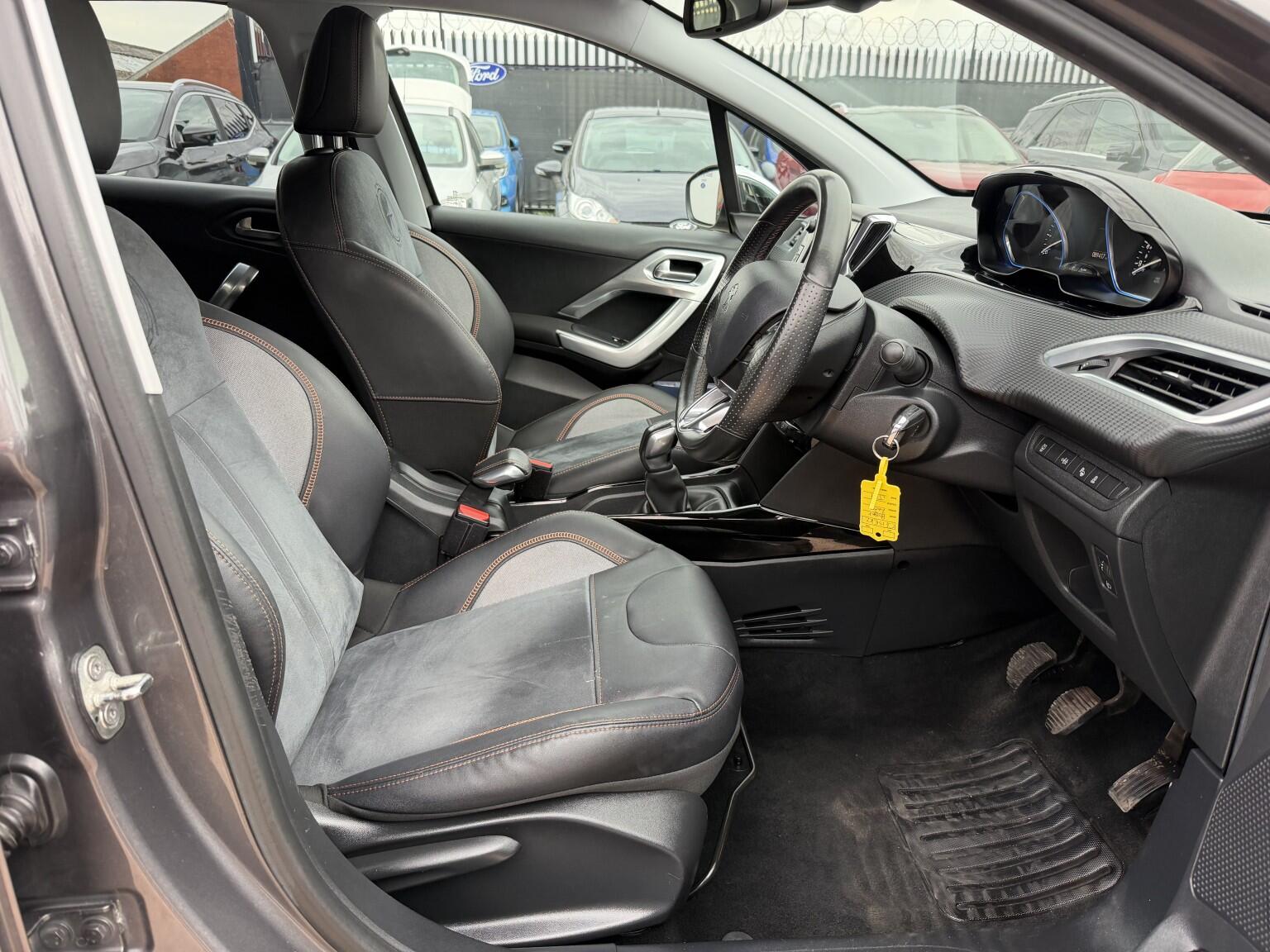 Peugeot 2008 view 19