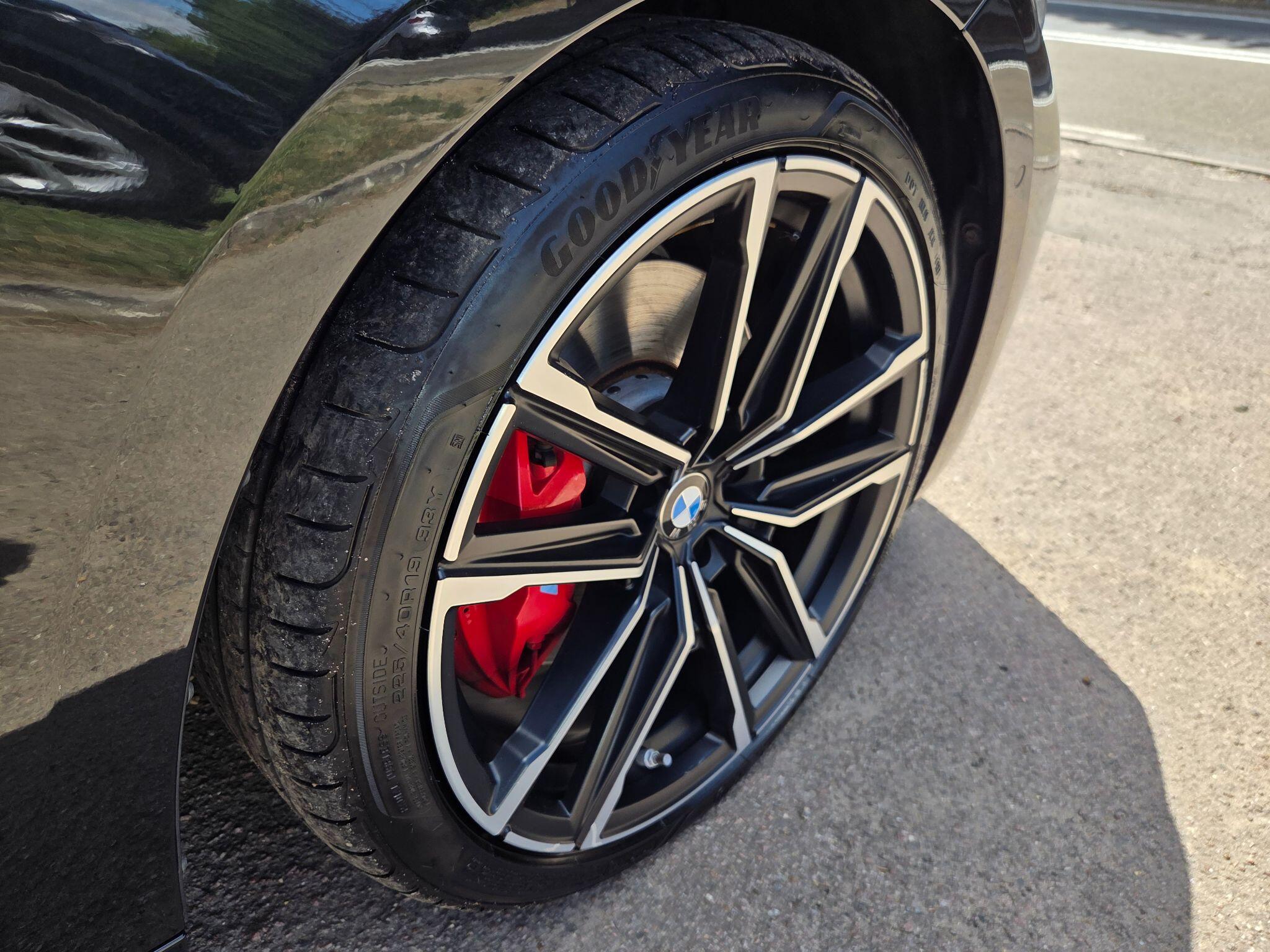 BMW 4 Series view 9