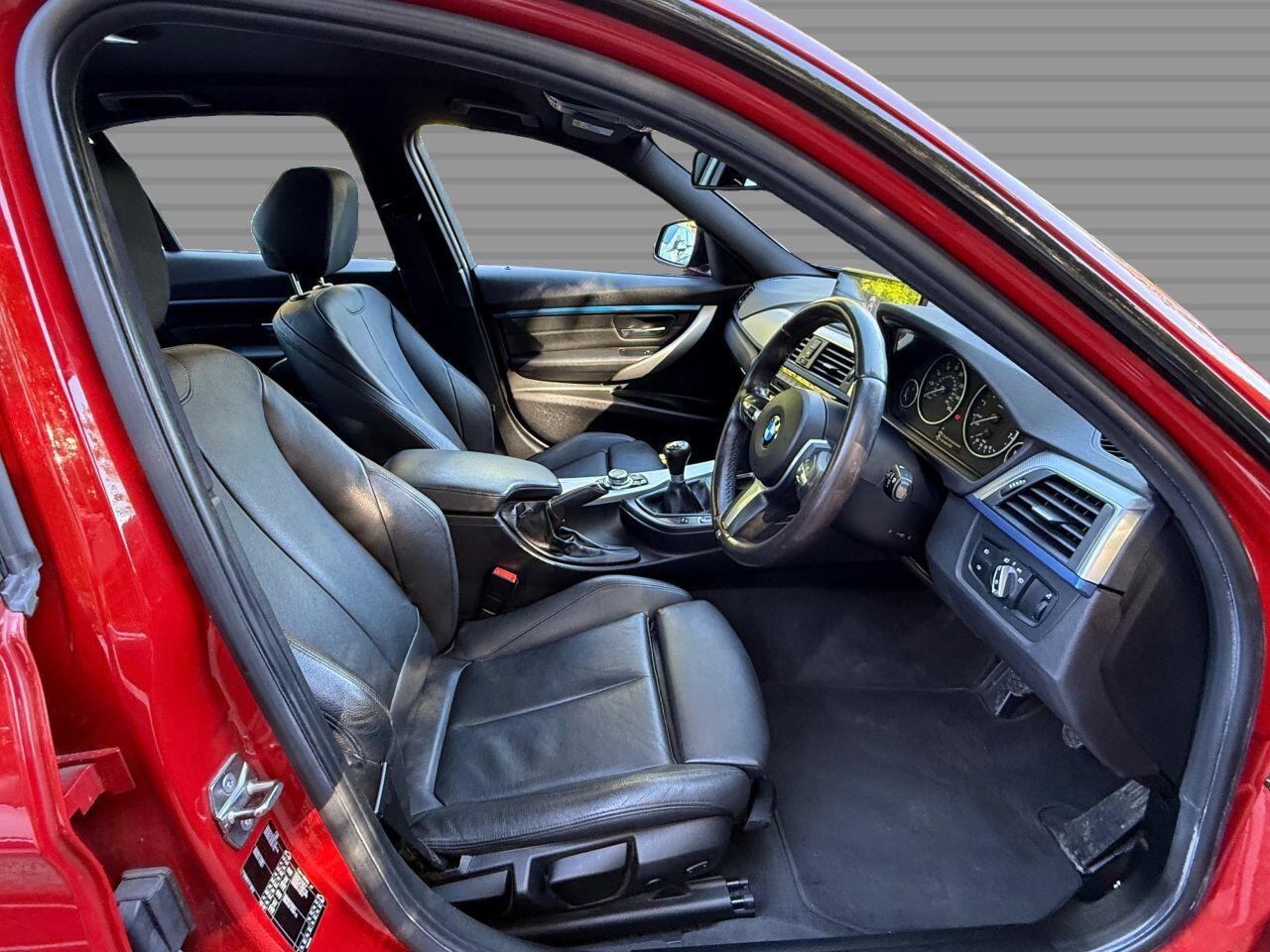 BMW 3 Series view 17