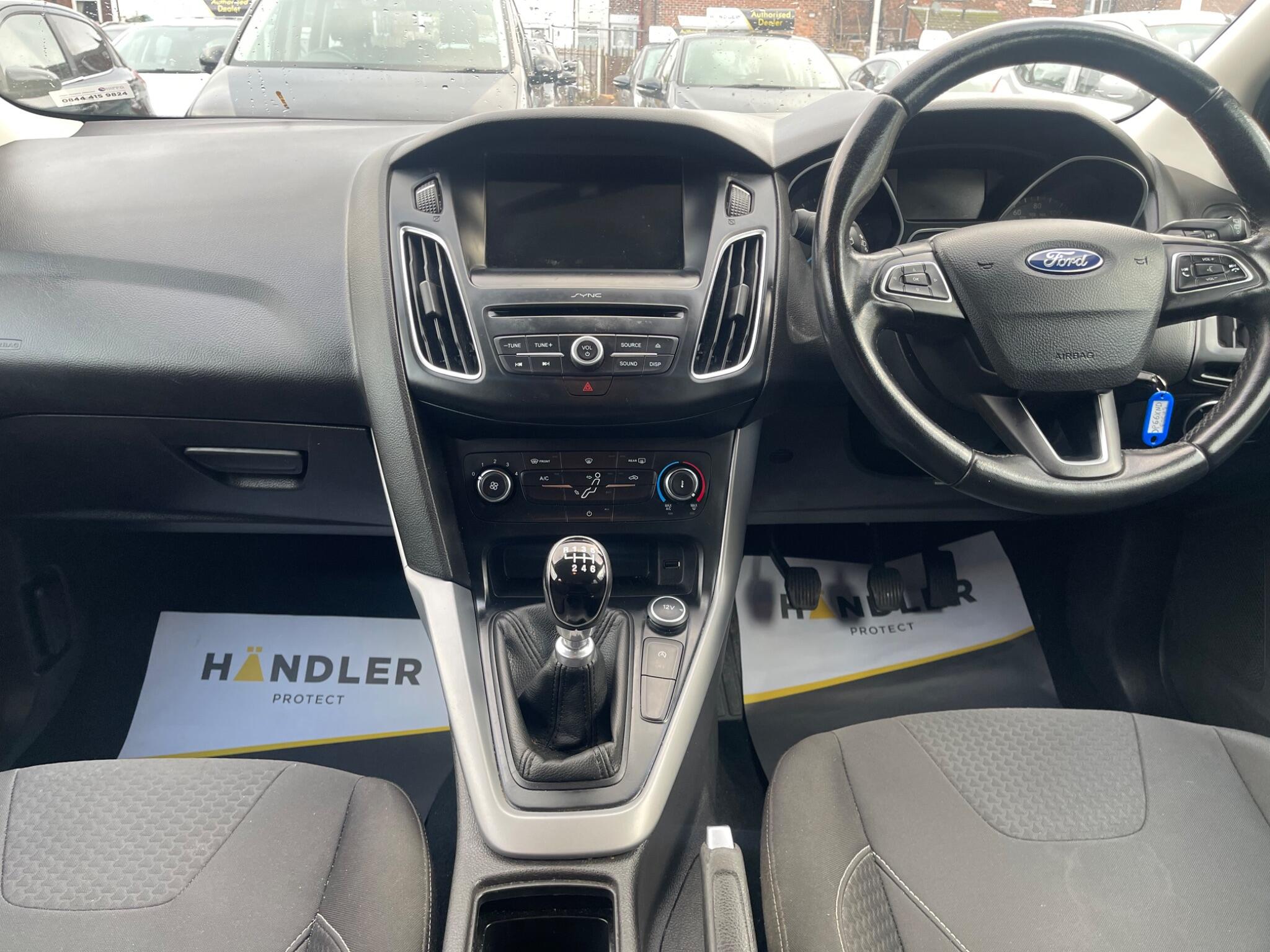 2016 Ford Focus 1.0T EcoBoost Zetec Euro 6 (s/s) 5dr • 83,680 miles image 38