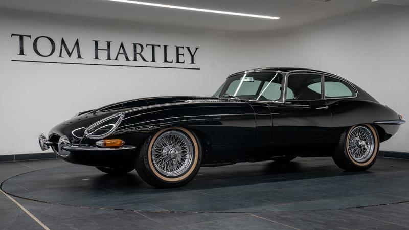 Jaguar E-Type view 16