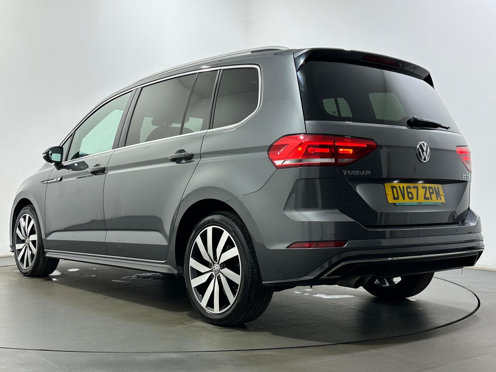Volkswagen Touran view 51