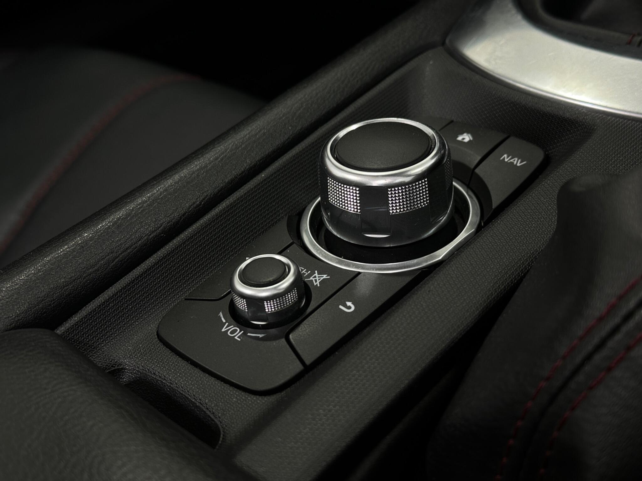 Mazda MX-5 view 20