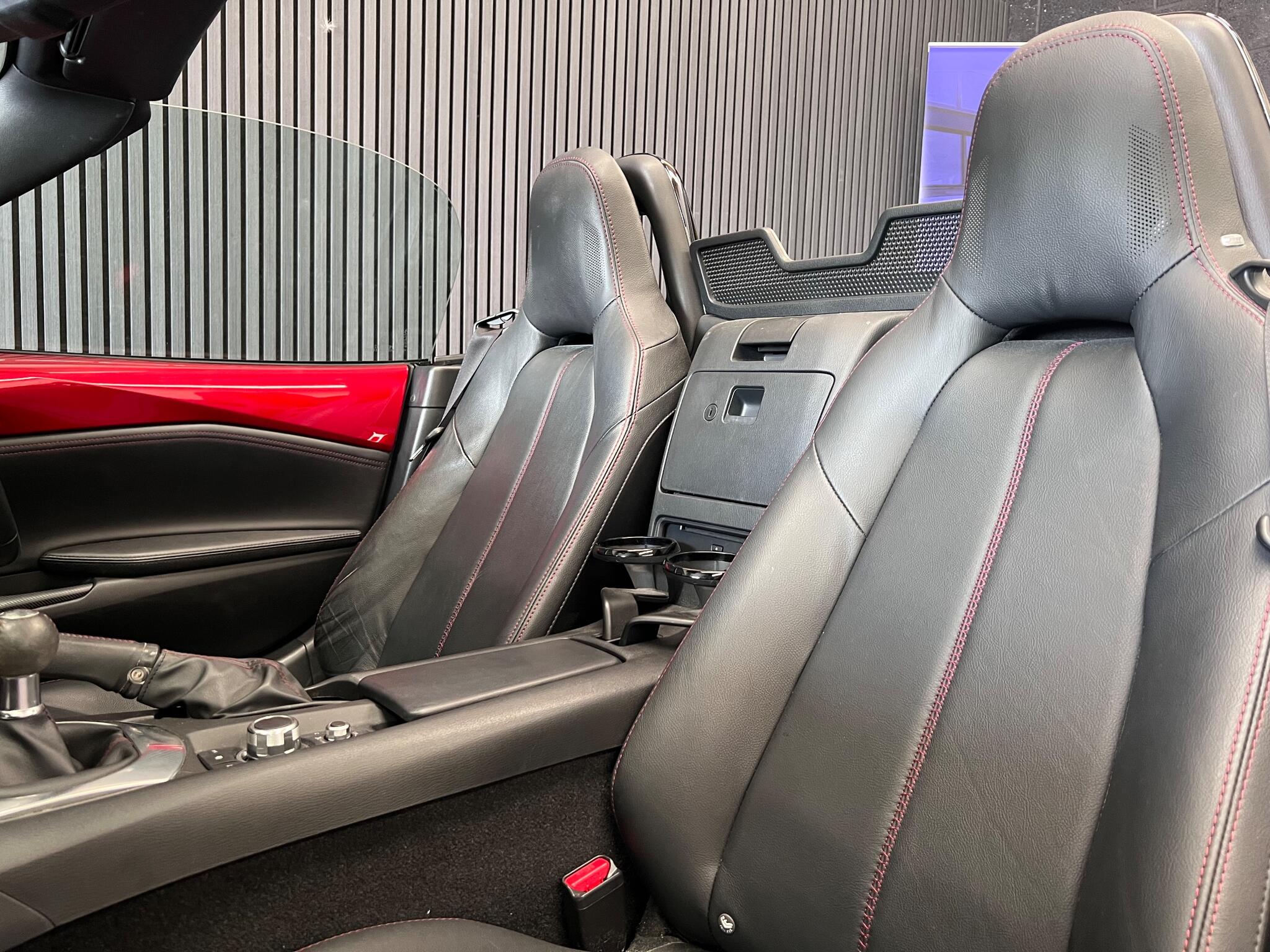 Mazda MX-5 view 19