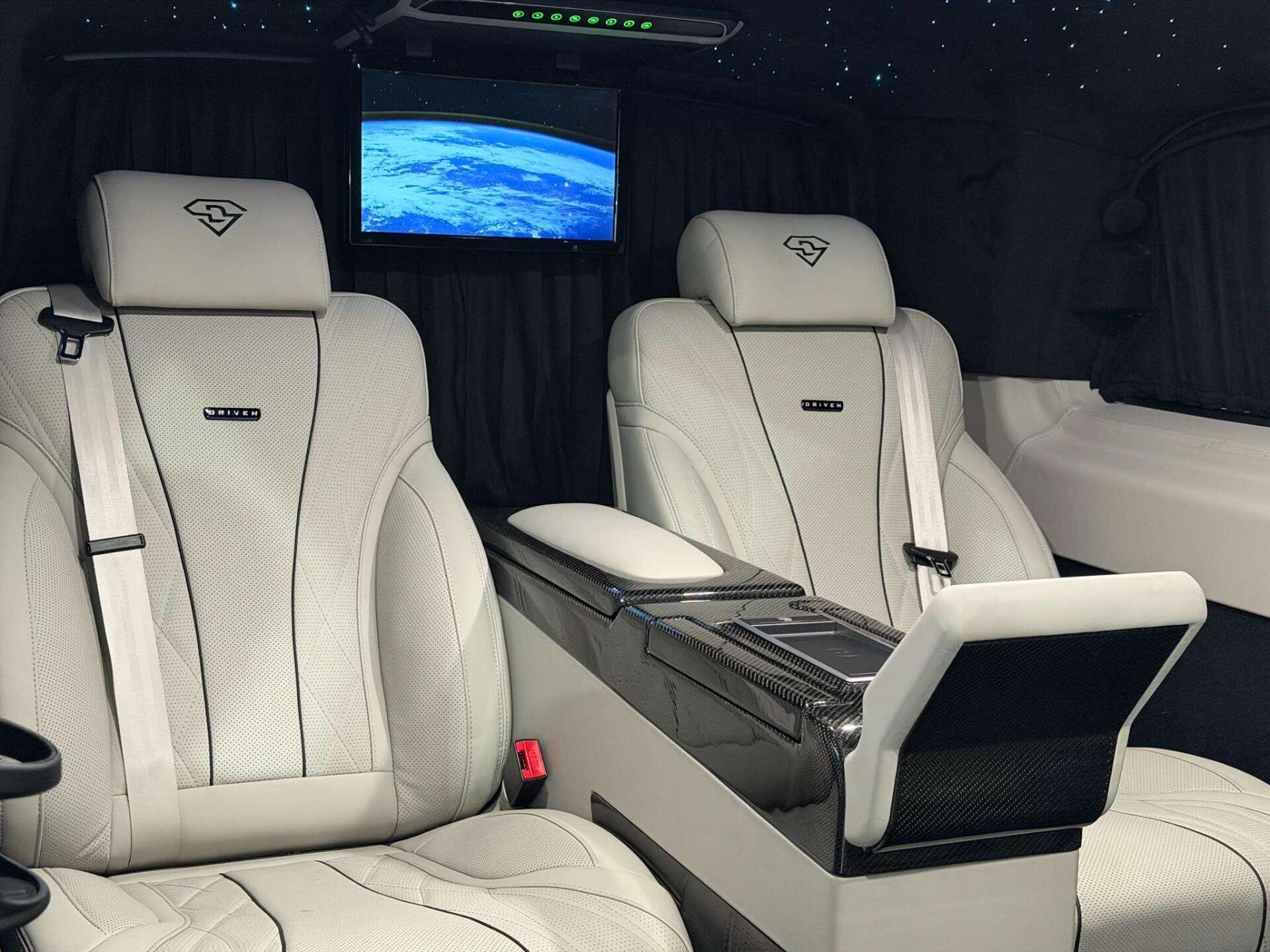 Mercedes-Benz V Class view 13
