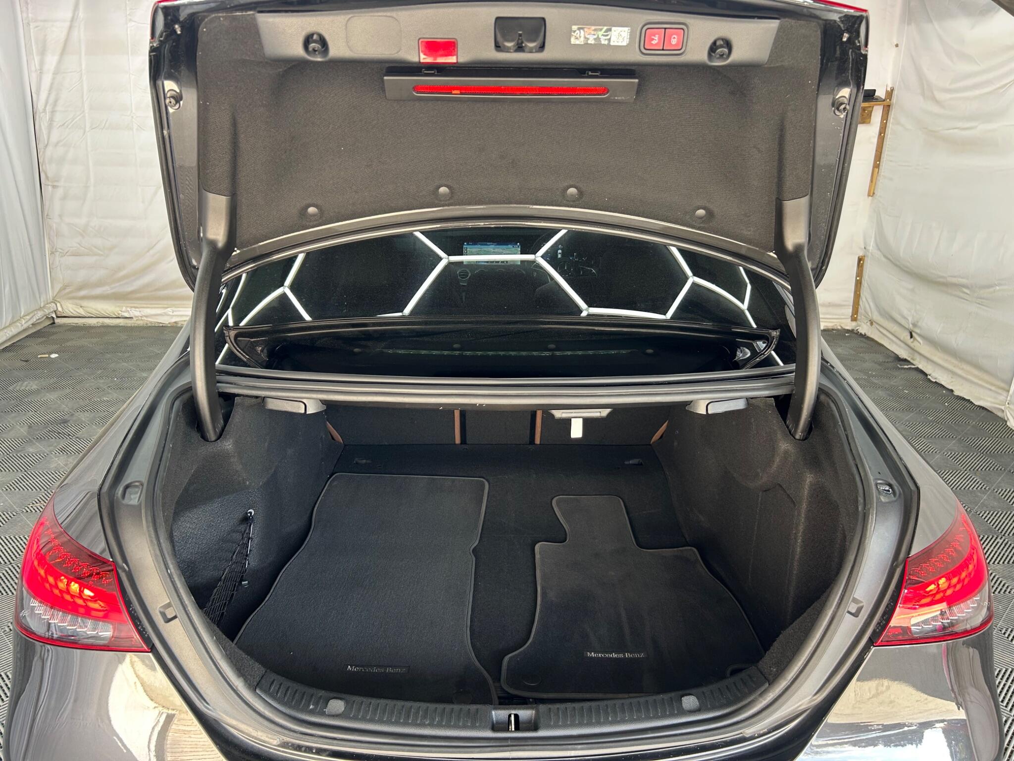 Mercedes-Benz E Class view 45