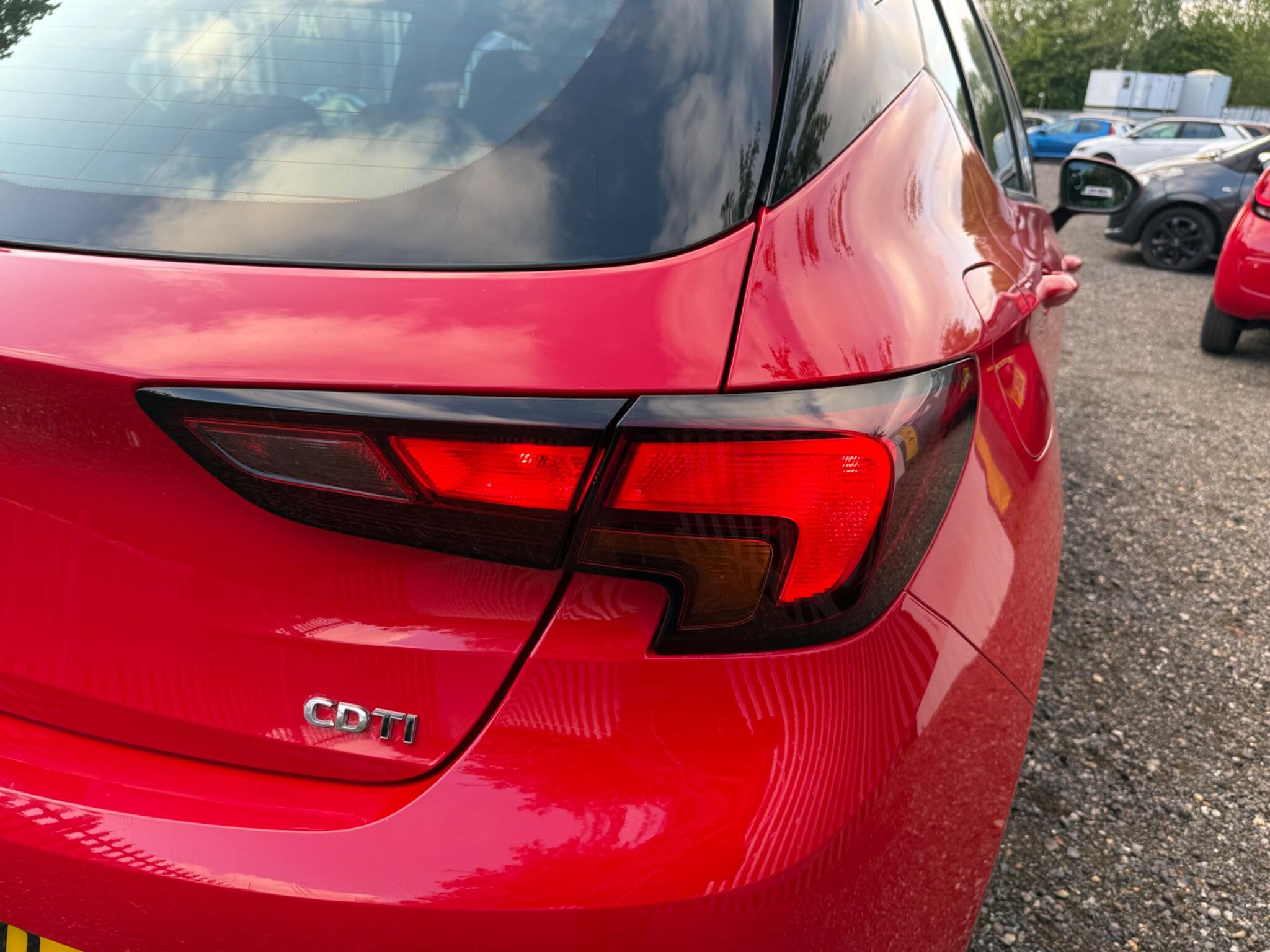 2017 Vauxhall Astra image 45