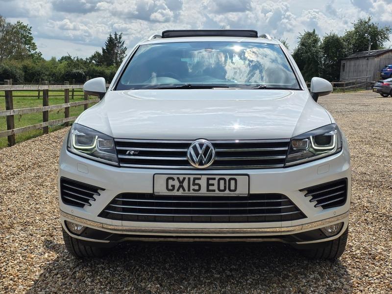 2015 Volkswagen Touareg image 15