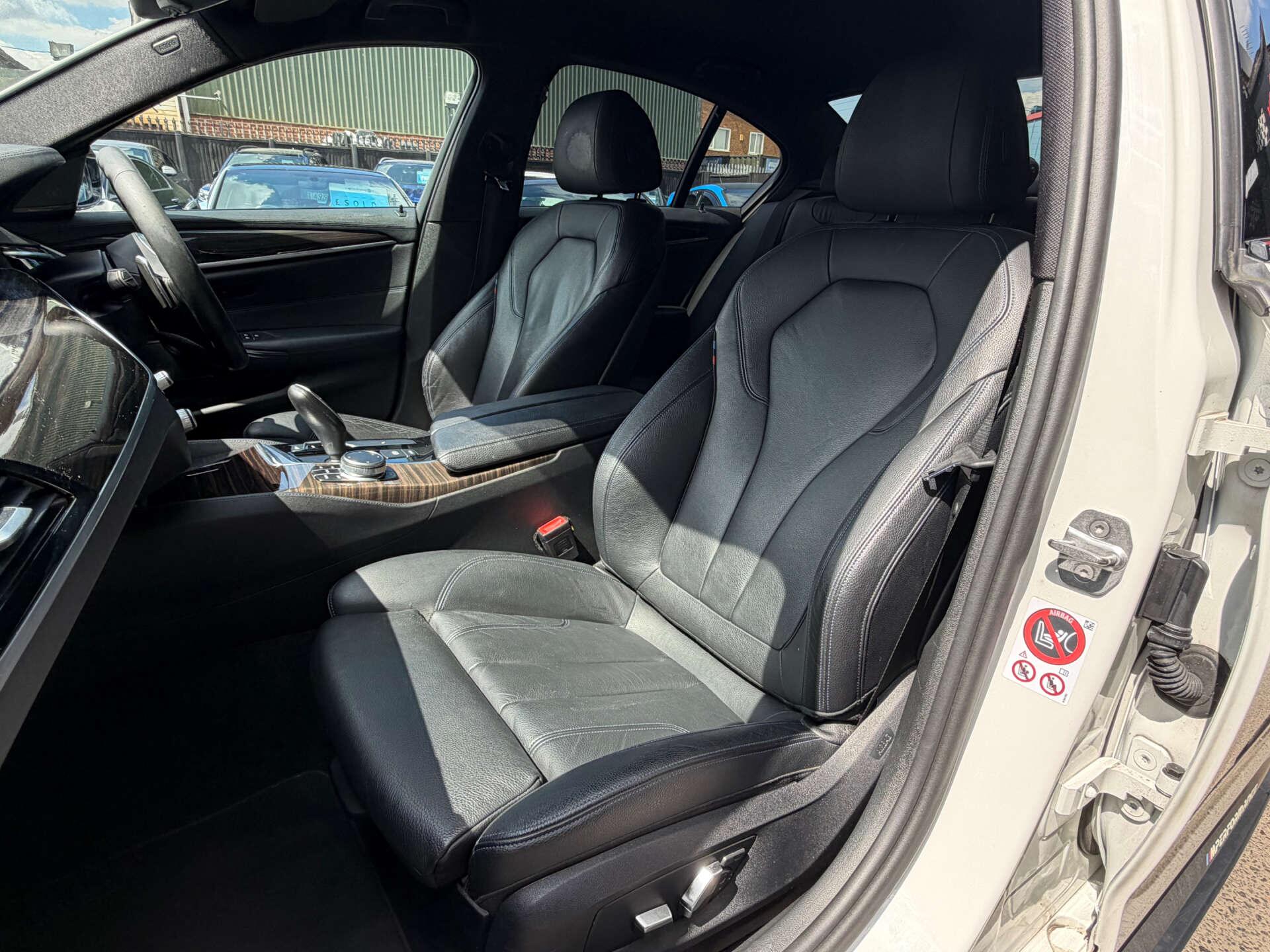 BMW 5 Series view 4