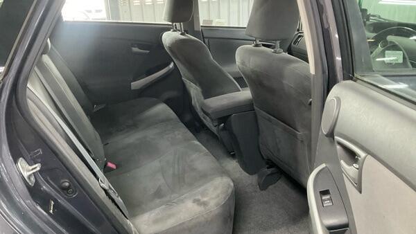 Toyota Prius view 10