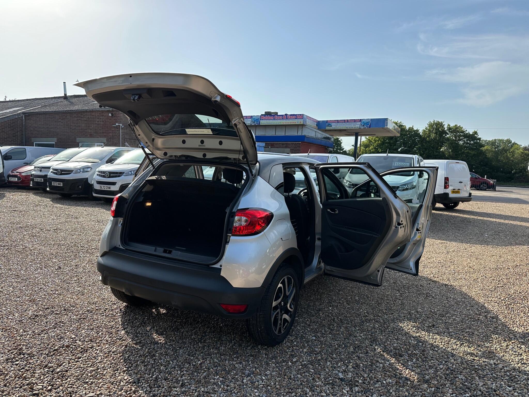 Renault Captur view 22