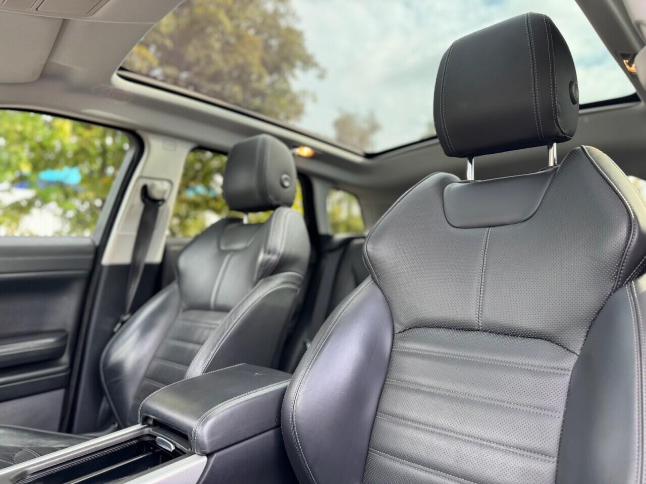 Land Rover Range Rover Evoque view 27