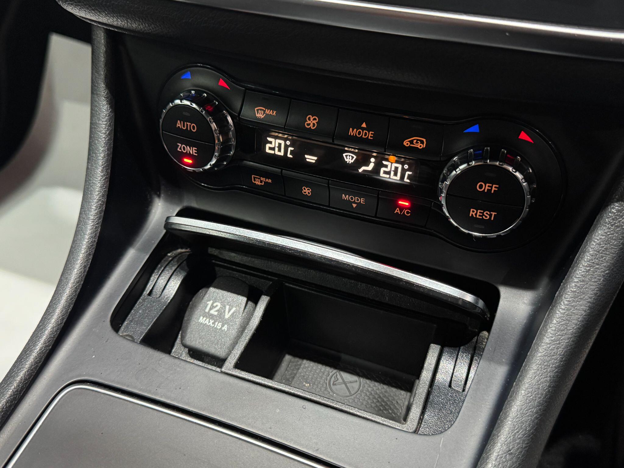 Mercedes-Benz CLA view 46