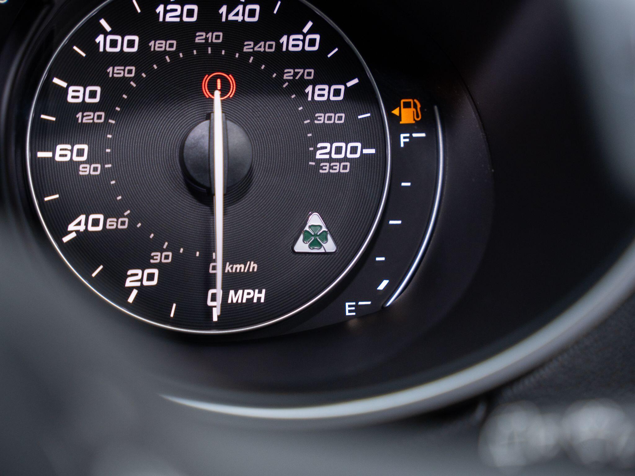 Alfa Romeo Stelvio view 48