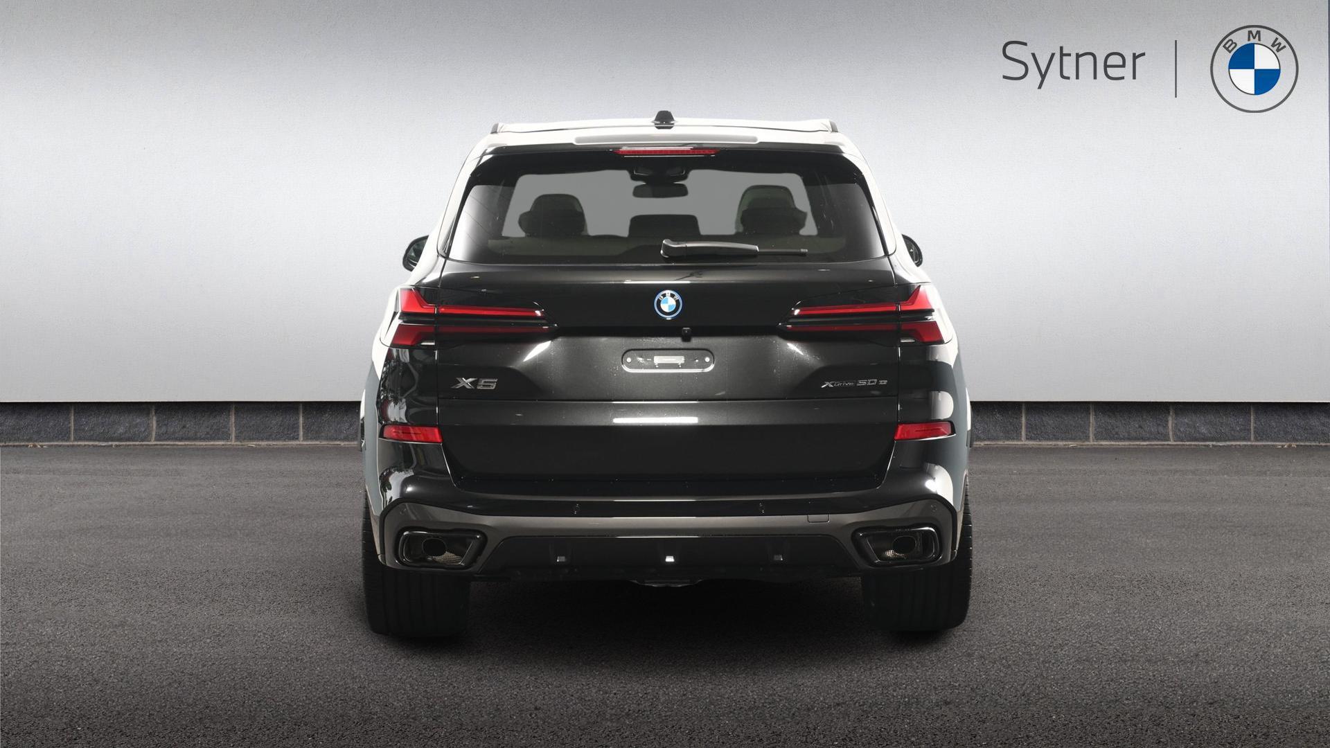 BMW X5 view 15