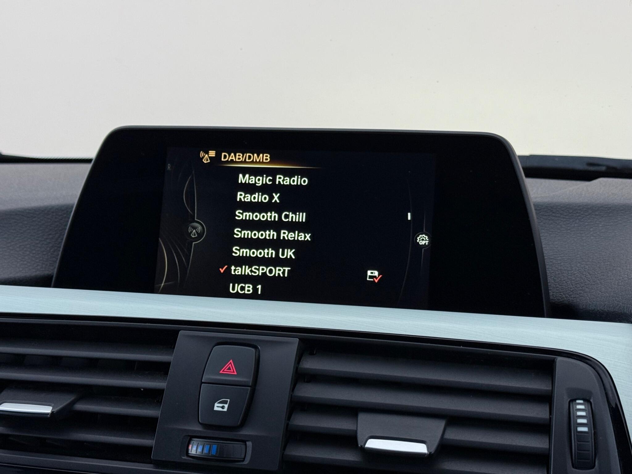 BMW 3 Series view 27