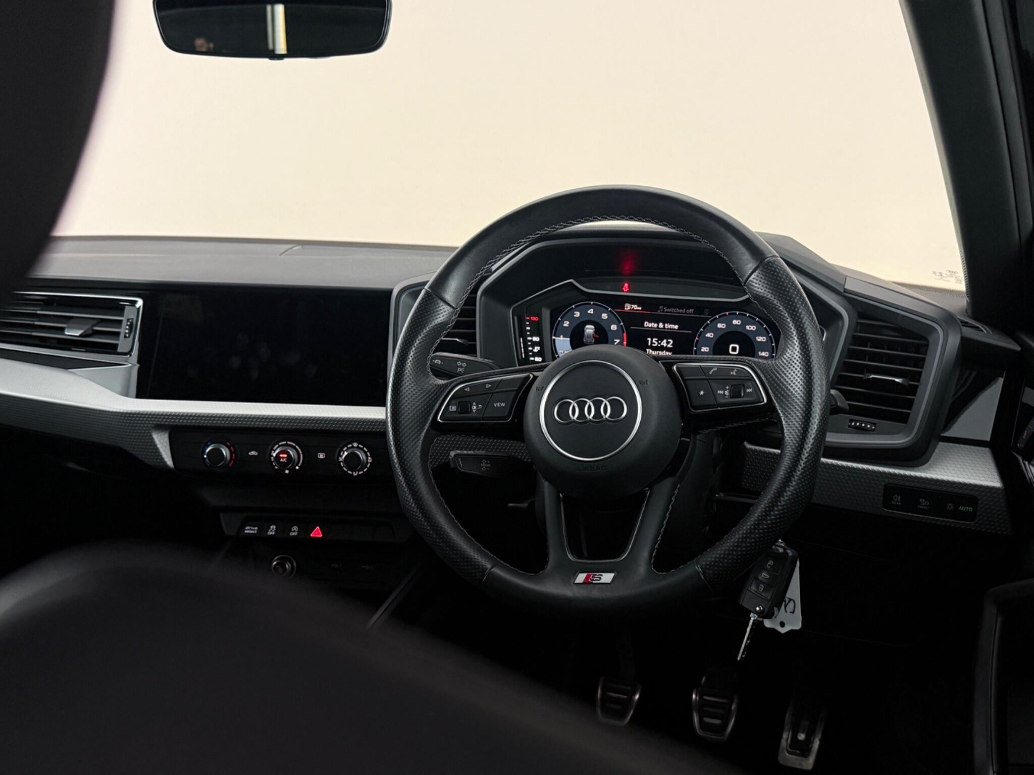 Audi A1 view 22