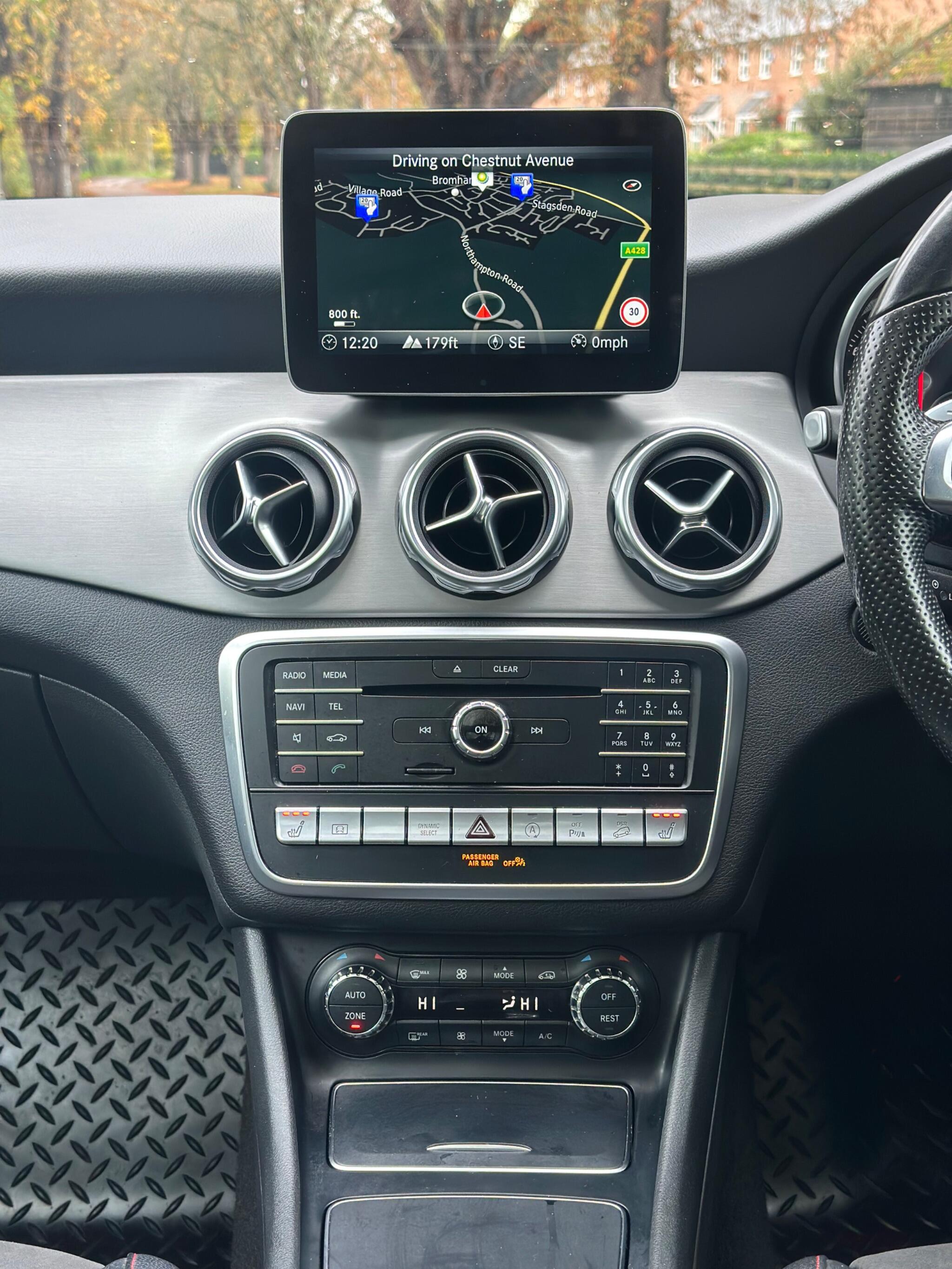 2018 Mercedes-Benz GLA 2.1 GLA220d AMG Line (Premium Plus) 7G-DCT 4MATIC Euro 6 (s/s) 5dr • 132,000 miles image 29