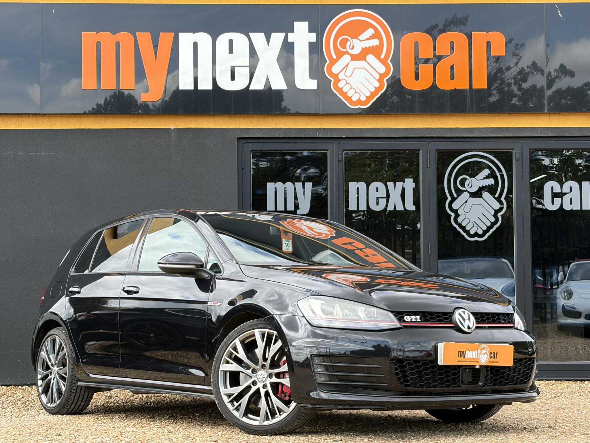 Volkswagen Golf main image