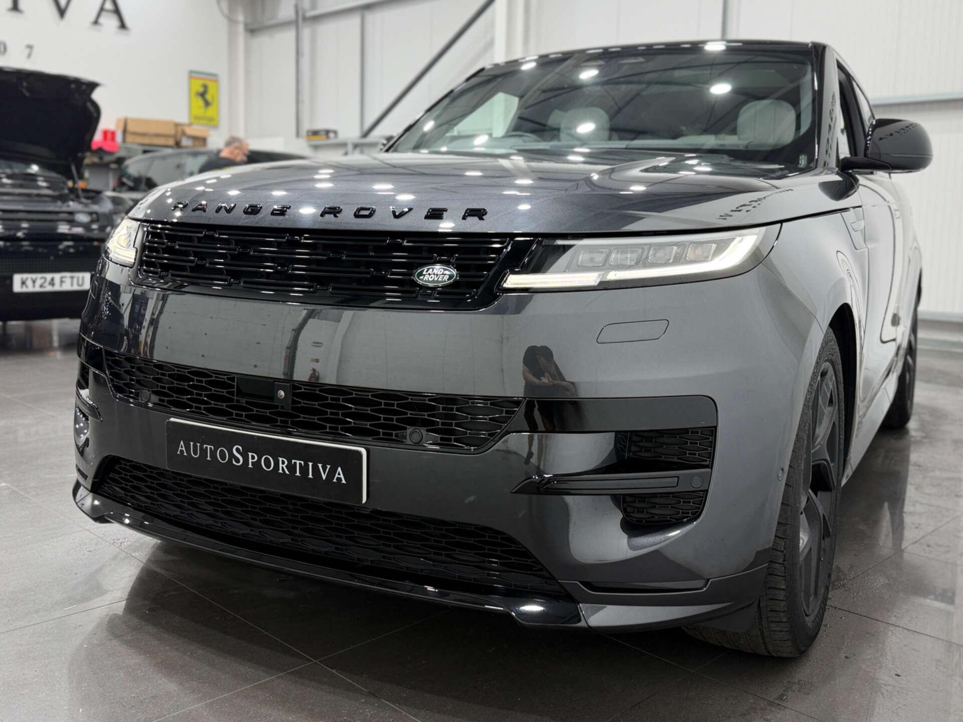 Land Rover Range Rover Sport view 9