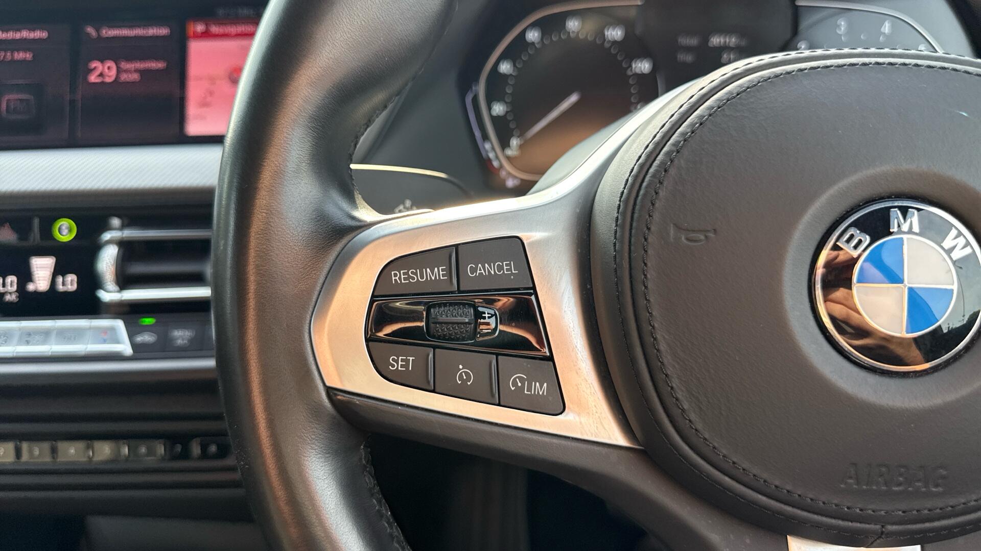 BMW 1 Series view 17